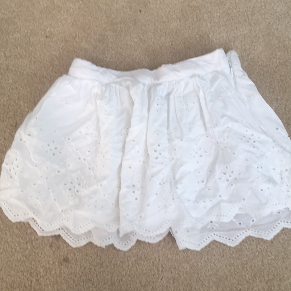 GAP EYELET SKIRT